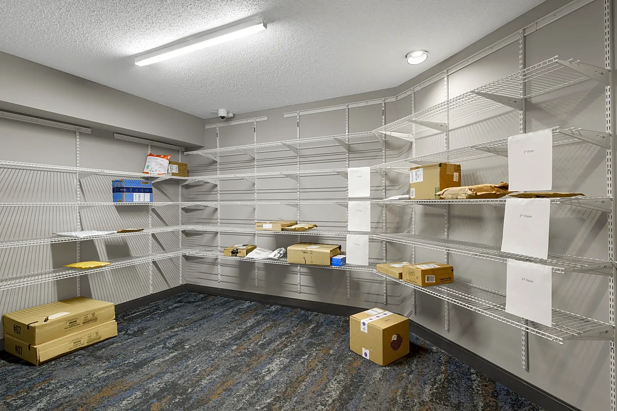 Medicine Lake Apartments Plymouth, MN 55441