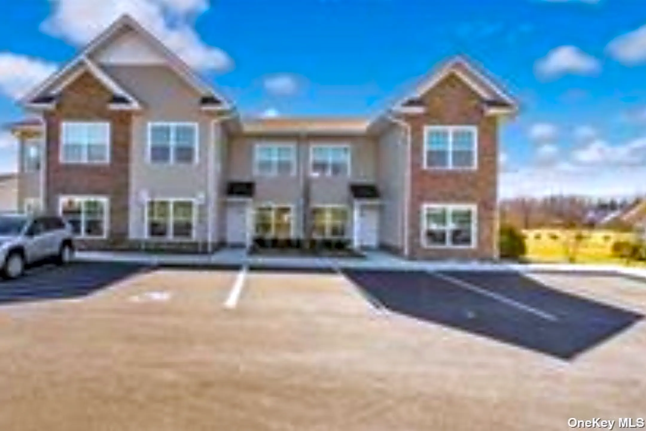 2103 Fox Hill Dr Houses Baiting Hollow, NY 11933