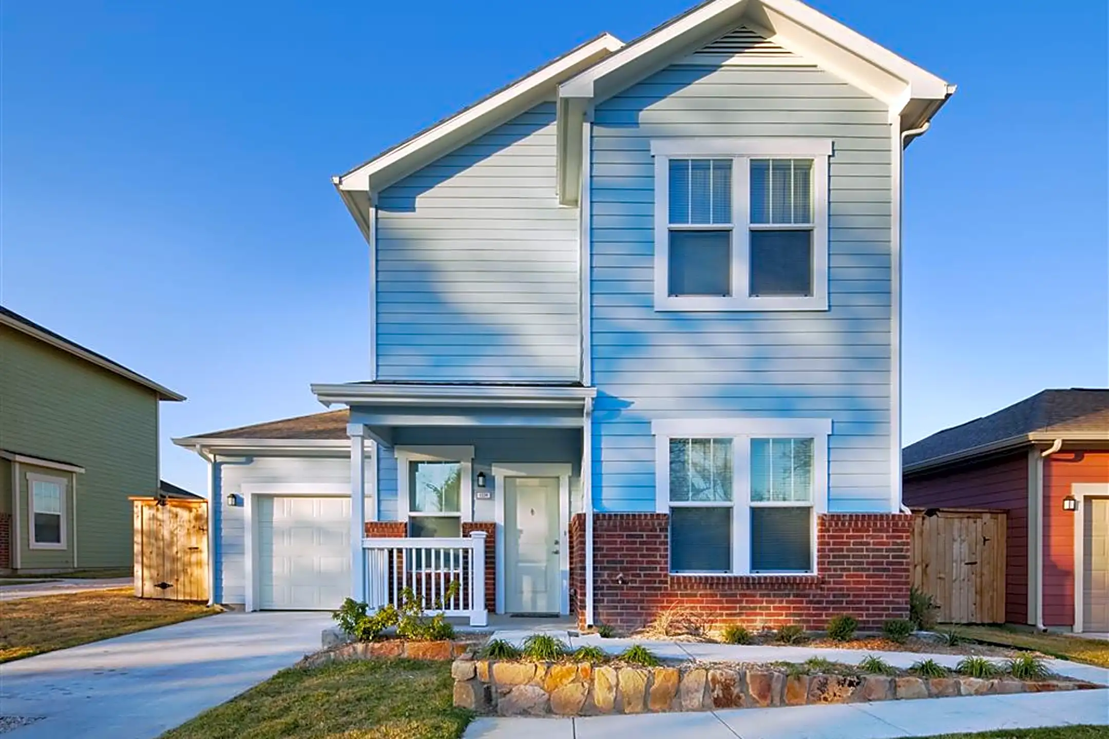 Terrell Homes 1220 E Vickery Blvd Fort Worth, TX Apartments for