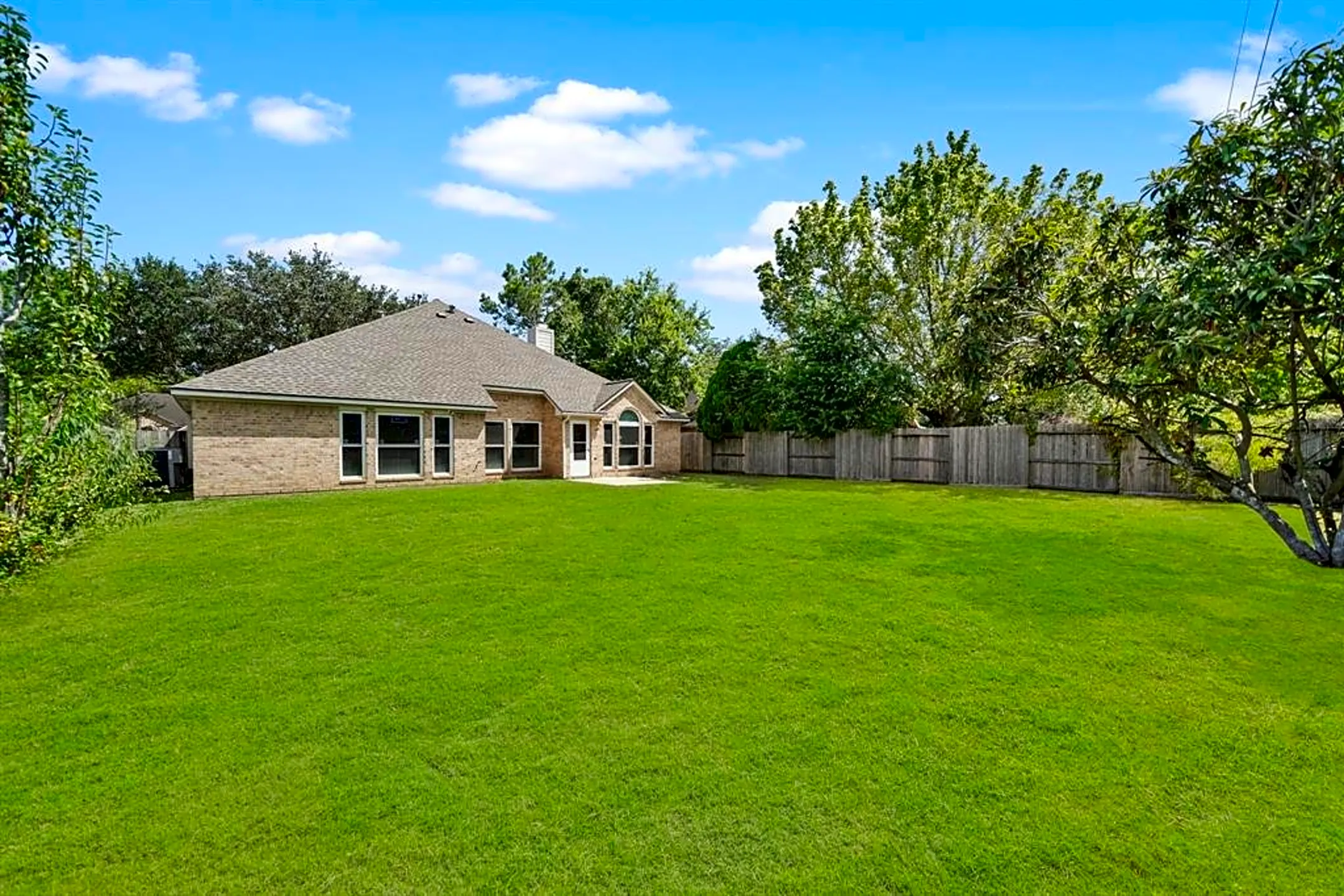 3730 Sunset Meadows Dr Houses - Pearland, TX 77581