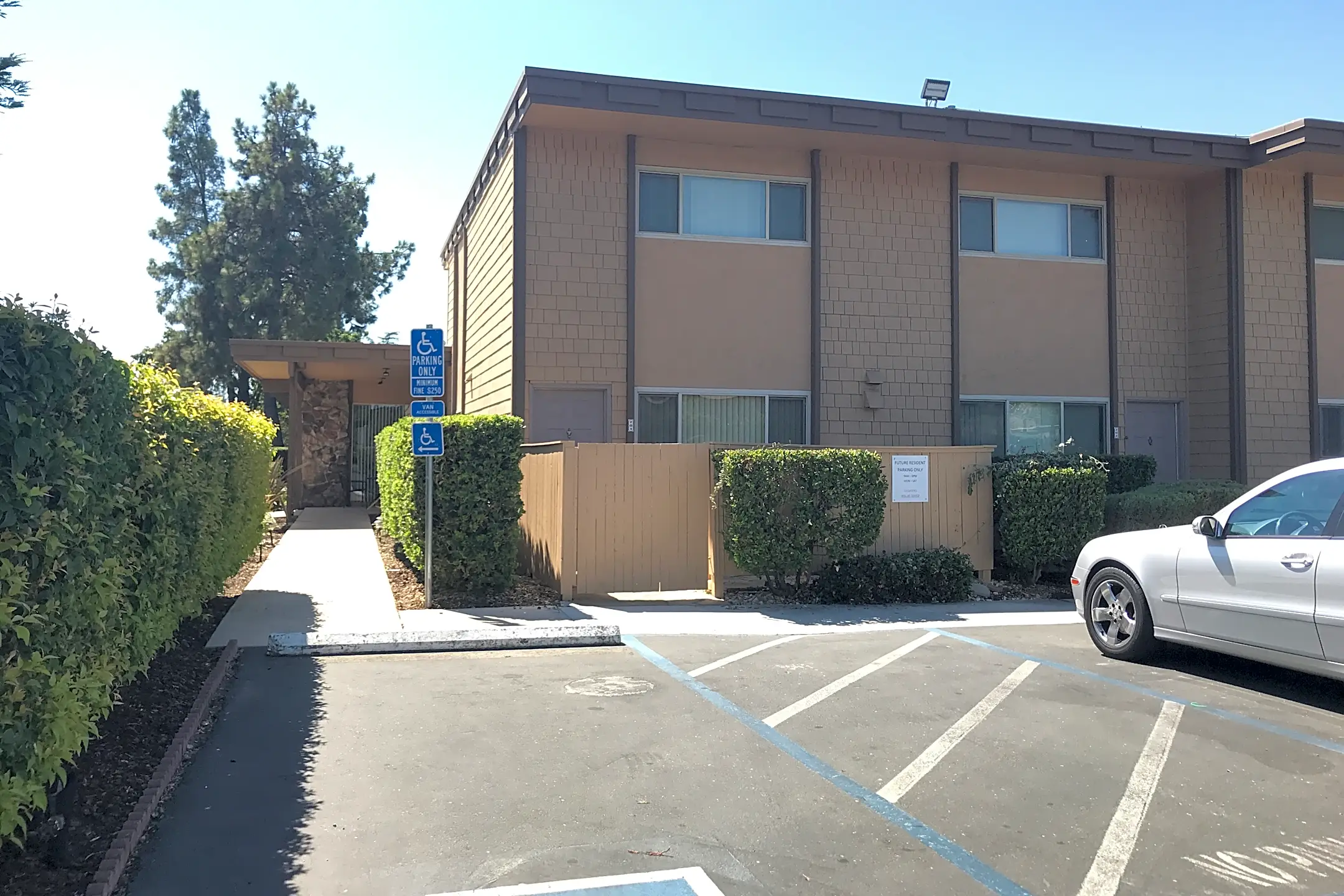 The Drake Anderson Court Apartments Apartments Davis CA 95616