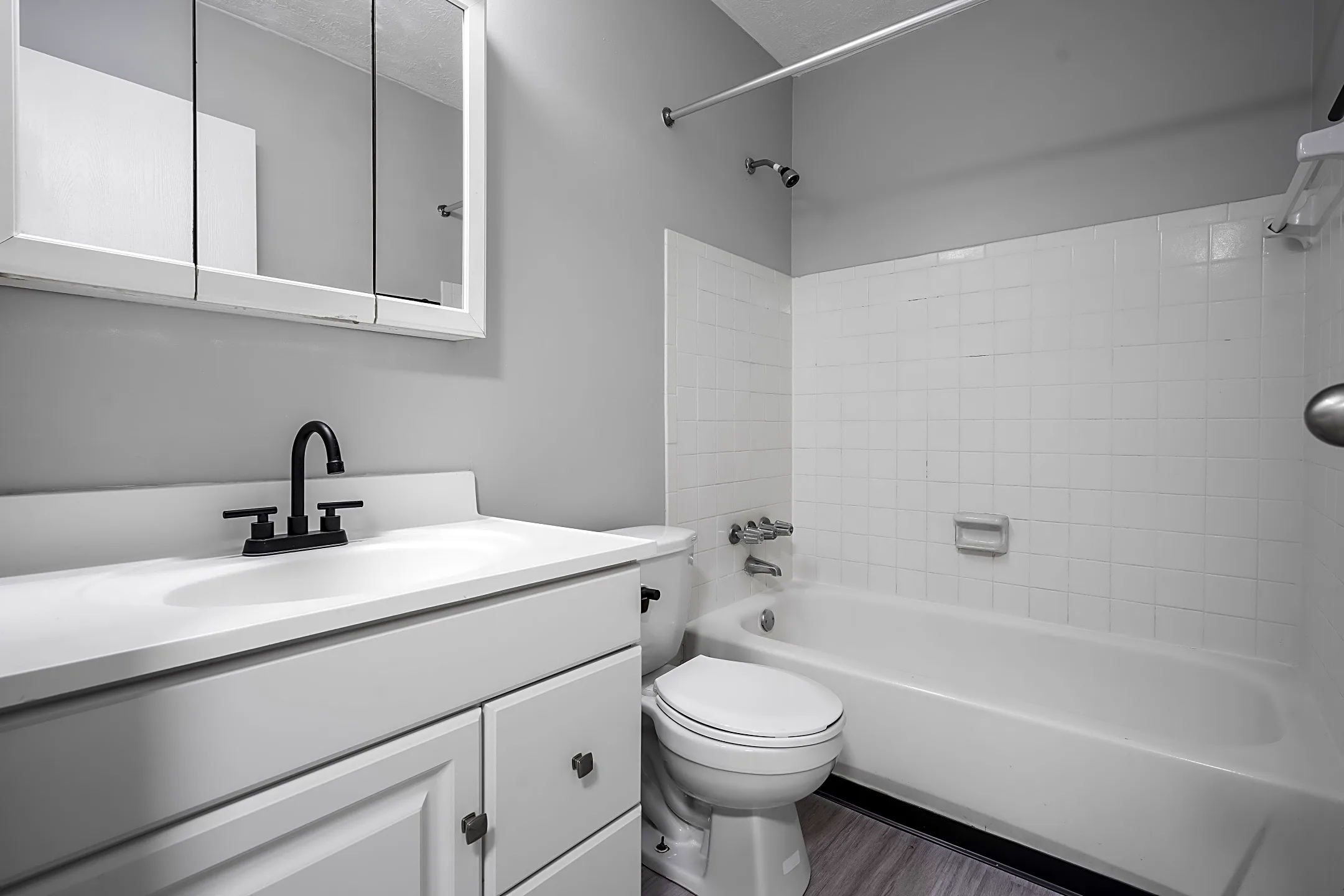 Bathroom - Stone Lodge Apartments - Columbus, OH