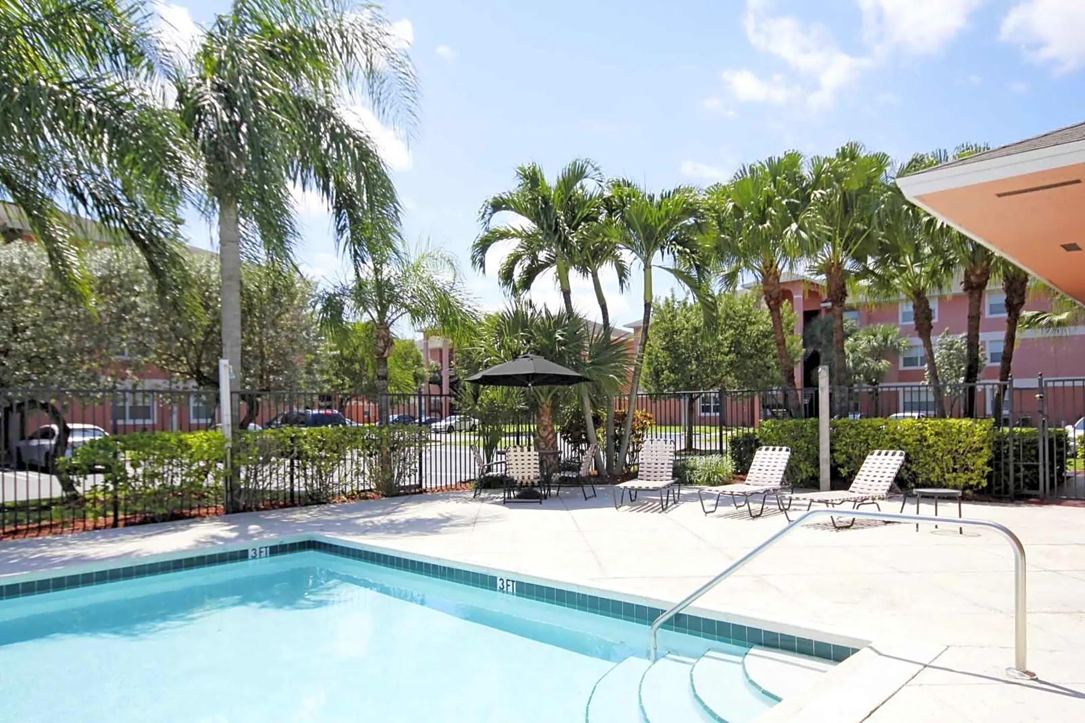 Villa Biscayne Apartments - Homestead, Fl 33033