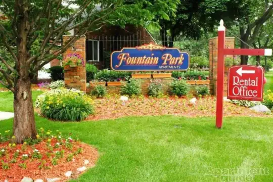 Fountain Park South Photo 1