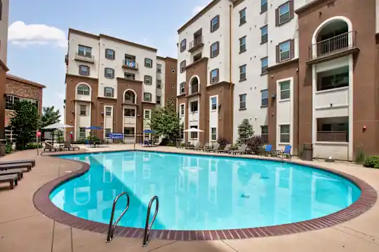 Green Leaf Republic Student Living Photo 2