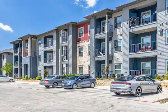 Timberhill Commons Photo 1