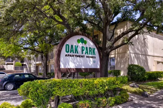 Oak Park Photo 1