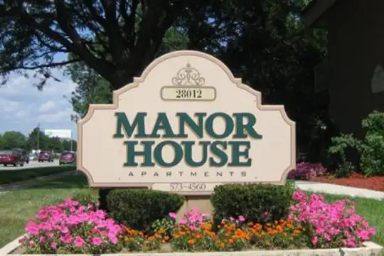 The Manor House Photo 2