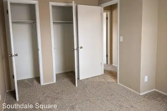 Southdale Square Photo 2