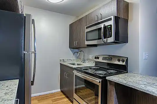 Chestnut Hall Apartments Photo 2
