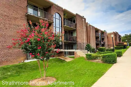 Apartments 19026