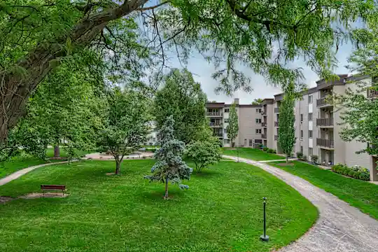 Apartments For Rent Near Arlington Heights