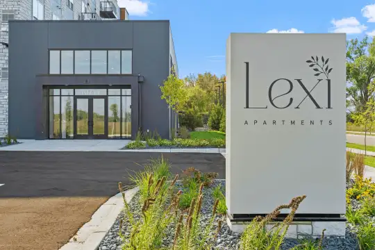Lexi Apartments Photo 1