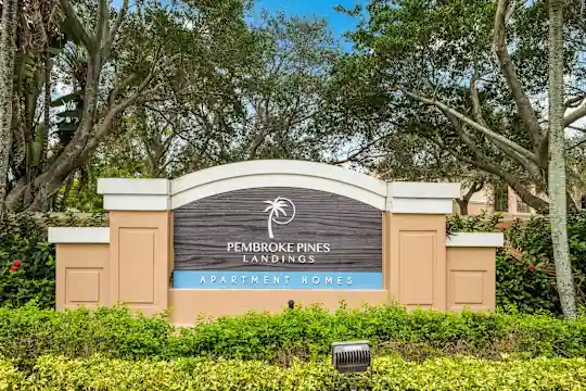 Pembroke Pines Landings Photo 2