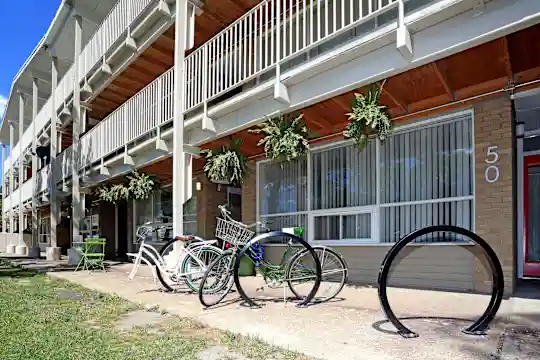 Central Park Apartments Photo 1