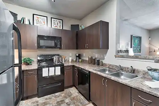 Spring Creek Apartment Homes Photo 1