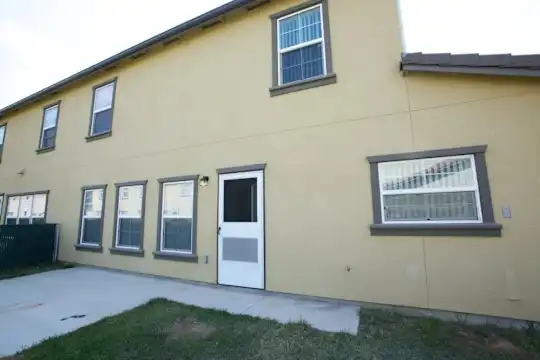 South Mesa 1 - Military Housing Photo 2