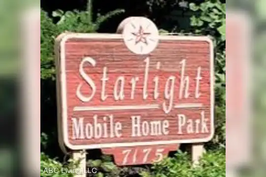 Starlight Mobile Park Photo 2