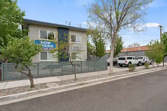 155 Gardner Street Apartments Photo 1