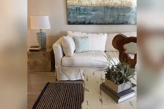 Colonial Commons Photo 2