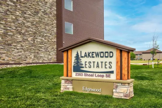 Lakewood Estates Photo 1