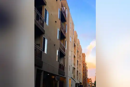 Santa Monica California Apartments