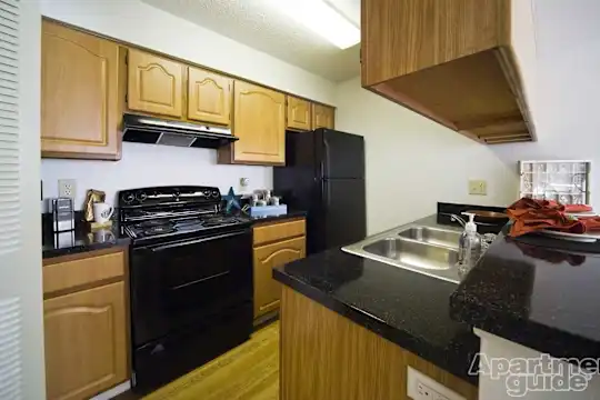 Newport Apartments Photo 2
