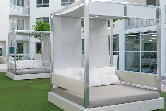 balcony with a lawn