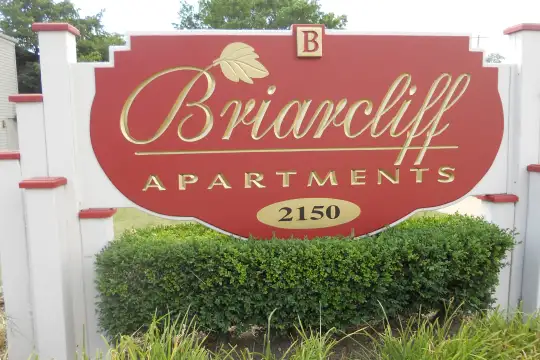 Briarcliff Apartments Photo 1