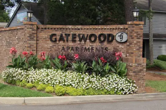 Gatewood Apartments Photo 1