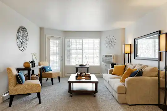 Birchwood Apartment Homes Photo 1