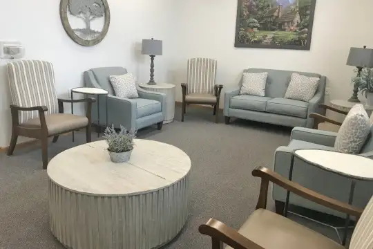 living room with carpet