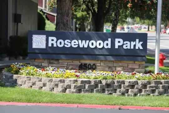 Rosewood Park Photo 2
