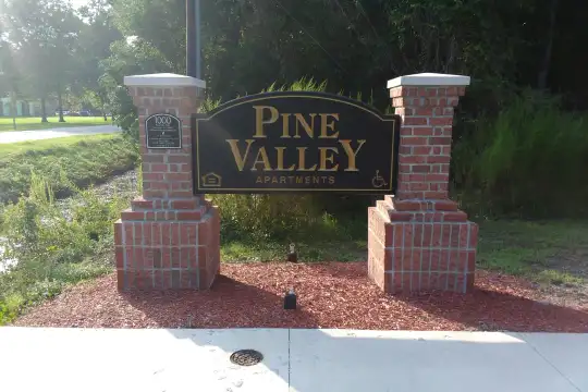 Pine Valley Apartments Photo 2