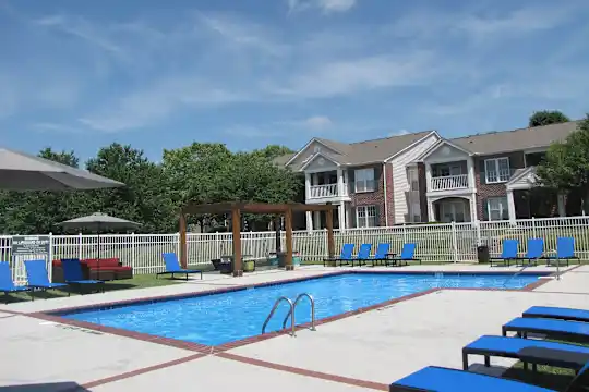 Steeplechase Apartments Photo 2