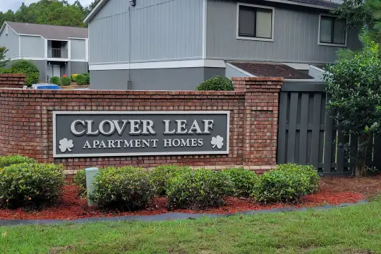 Clover Leaf Apartments Photo 2