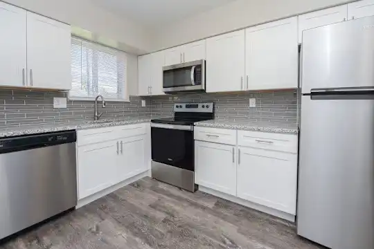 Apartments Near 21236