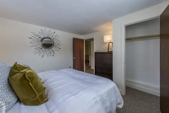 bedroom featuring carpet