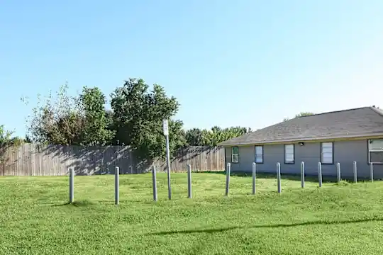 Southlawn Palms Photo 1