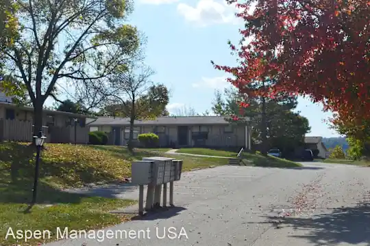 Parkville Apartments Photo 2