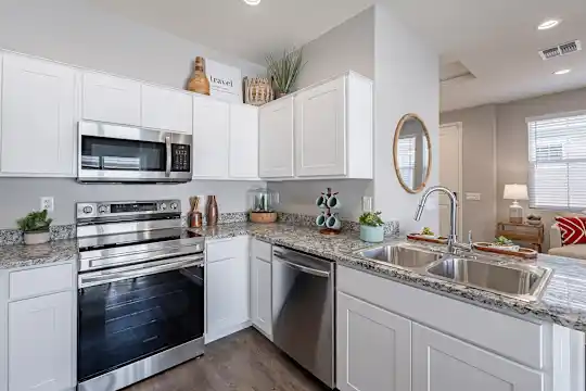 Hillstone Residences at Canyon Trails Photo 2