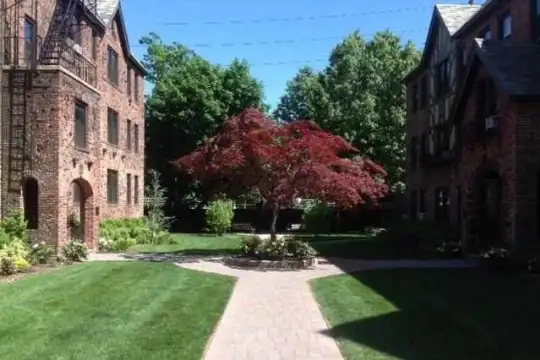 Fairfield Courtyard at Woodmere Photo 1