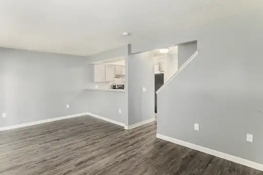 900 West Townhomes Photo 1