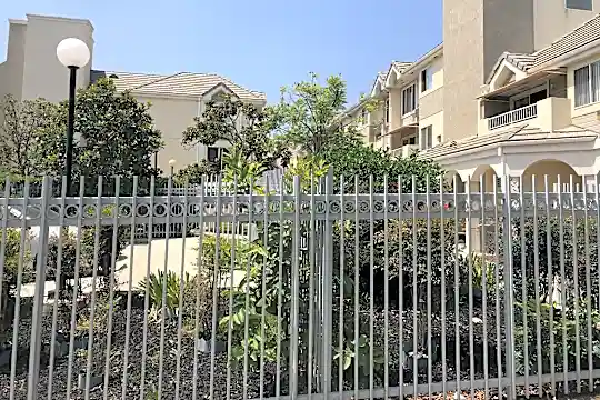 Madison Avenue Senior Housing Photo 1