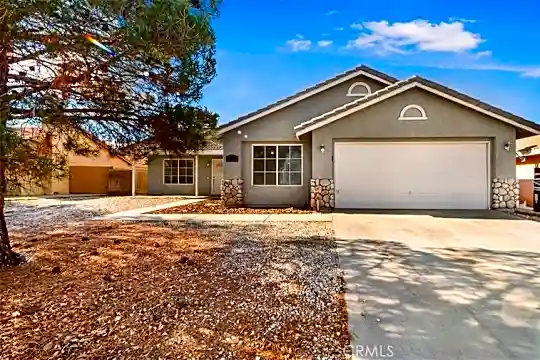14549 Stonecreek Trail Photo 1