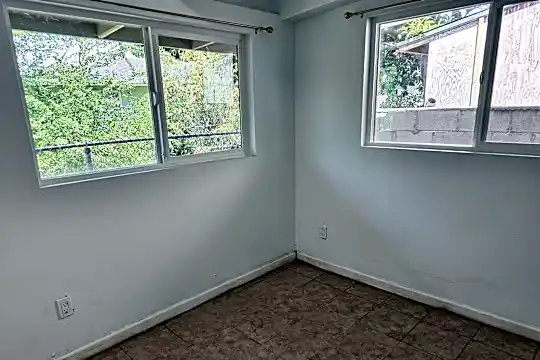 99-56 Upapalu Dr Photo 2