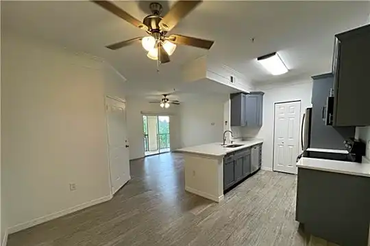 11480 Villa Grand #111 Photo 1