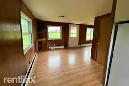1405 Pennsylvania Ave Photo 2