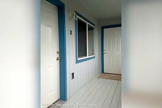 153 Seroba Cir Photo 1