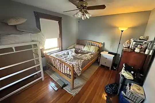 178 Park St Photo 2
